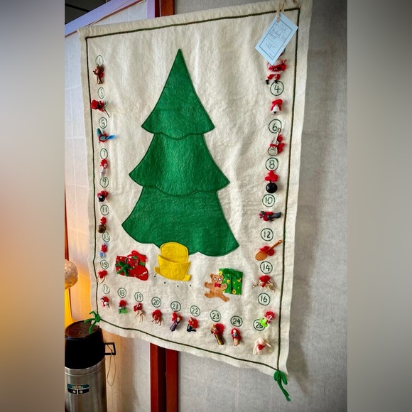 Handmade Vintage Advent Calendar - Picture 3 of 3